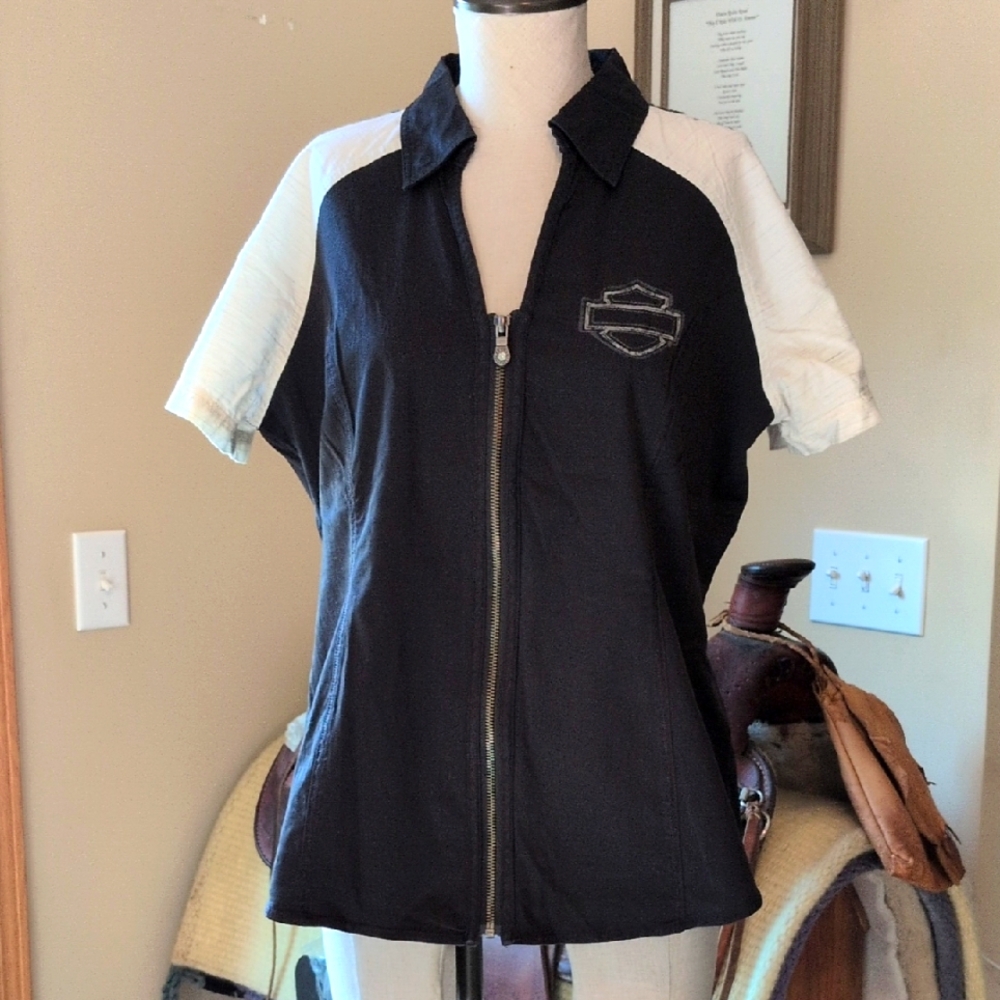 Harley Davidson Black and White Large Zip-Up Shirt